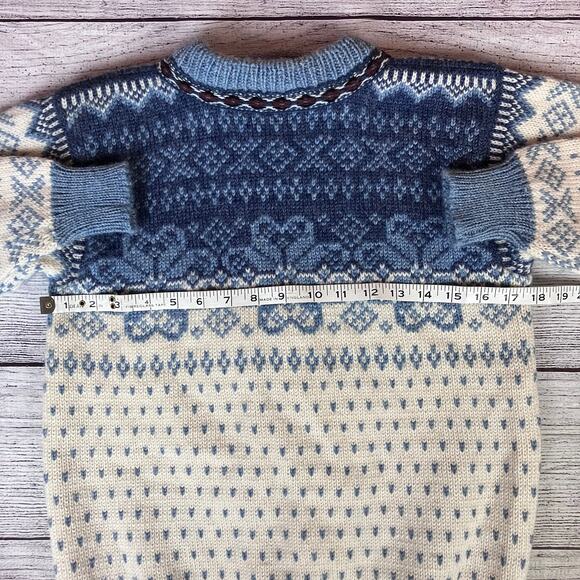 Vintage Dale of Norway Wool Clasp Sweater - Picture 4 of 6